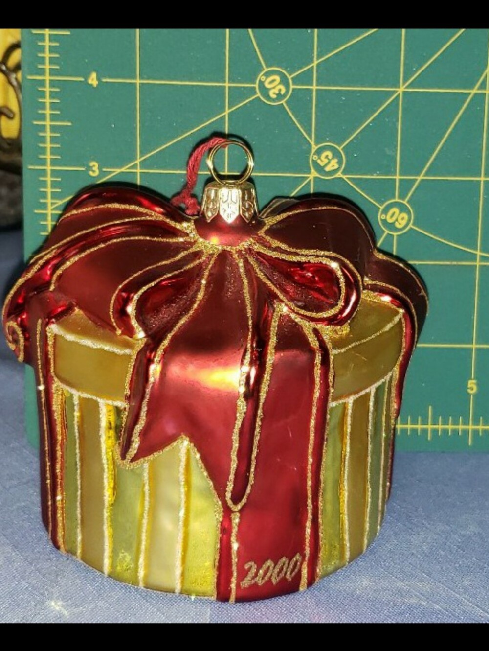 RARE Vtg 2000 Spode Large Blown Glass Gold Box W/ Red Ribbon Christmas Ornament - Picture 11 of 12